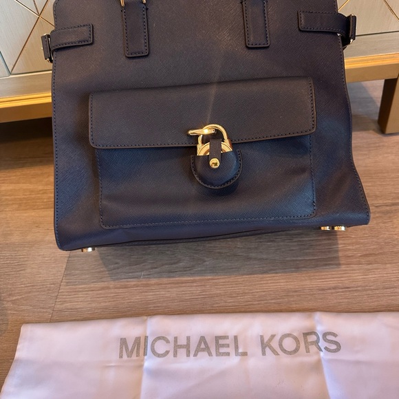 Michael Kors purse - Picture 5 of 12